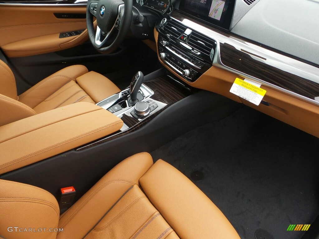 2019 5 Series 530i xDrive Sedan - Alpine White / Cognac photo #3