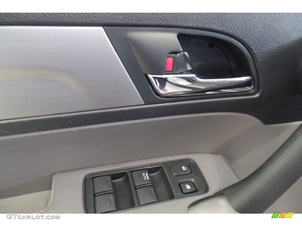 2011 CR-V LX - Alabaster Silver Metallic / Gray photo #21