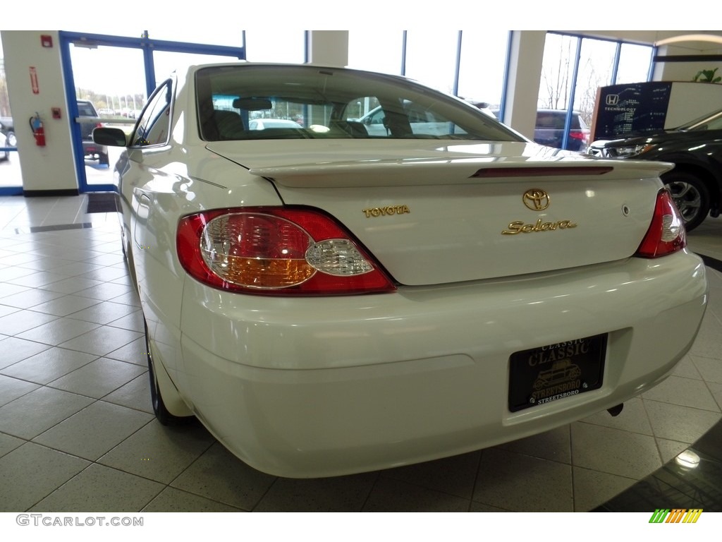 2003 Solara SLE V6 Coupe - Diamond White Pearl / Ivory photo #9