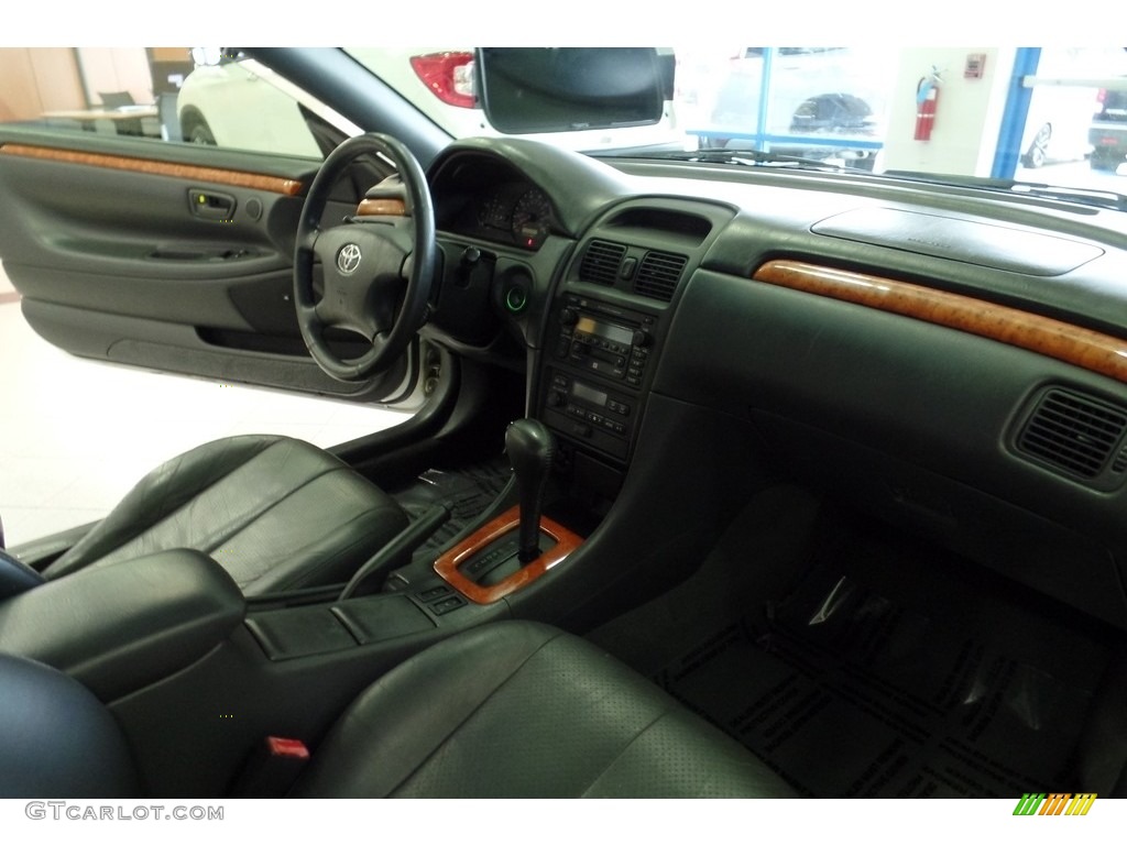 2003 Solara SLE V6 Coupe - Diamond White Pearl / Ivory photo #19