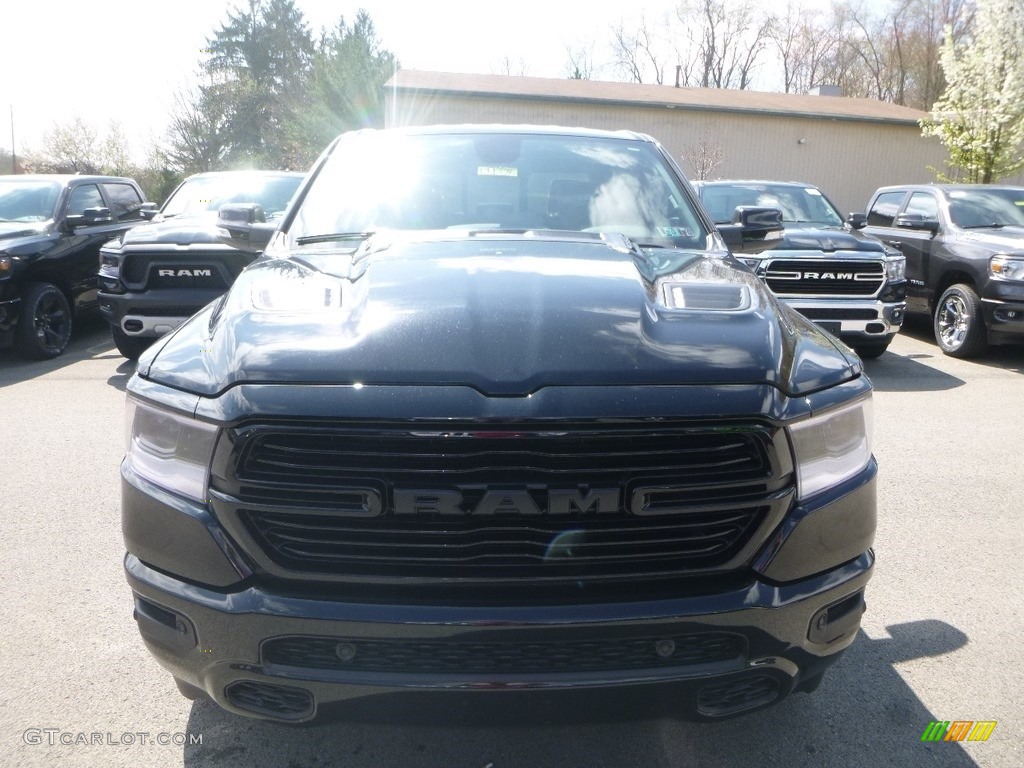 2019 1500 Laramie Crew Cab 4x4 - Diamond Black Crystal Pearl / Black photo #8