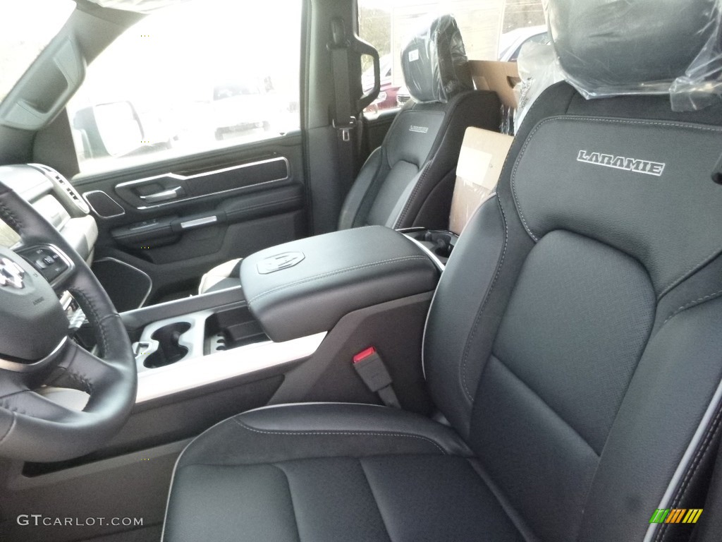 2019 1500 Laramie Crew Cab 4x4 - Diamond Black Crystal Pearl / Black photo #13