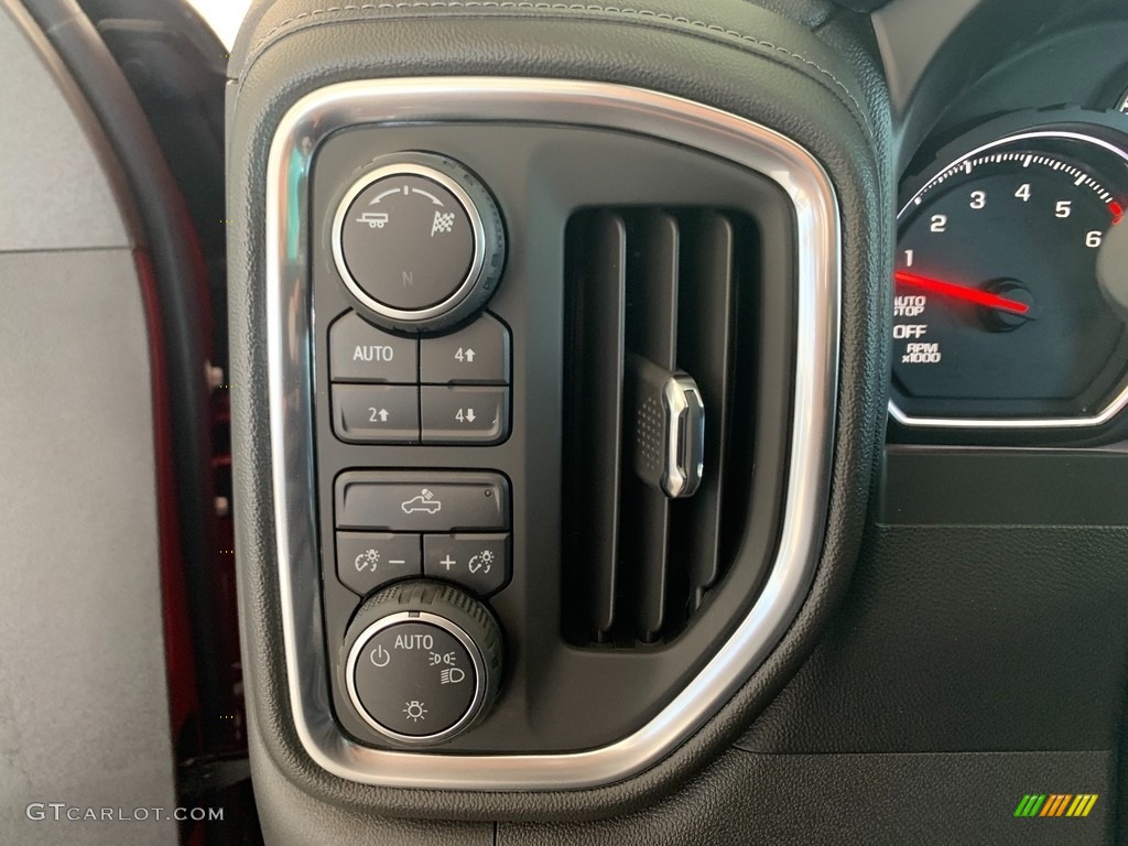 2019 Chevrolet Silverado 1500 LT Crew Cab 4WD Controls Photo #132996464