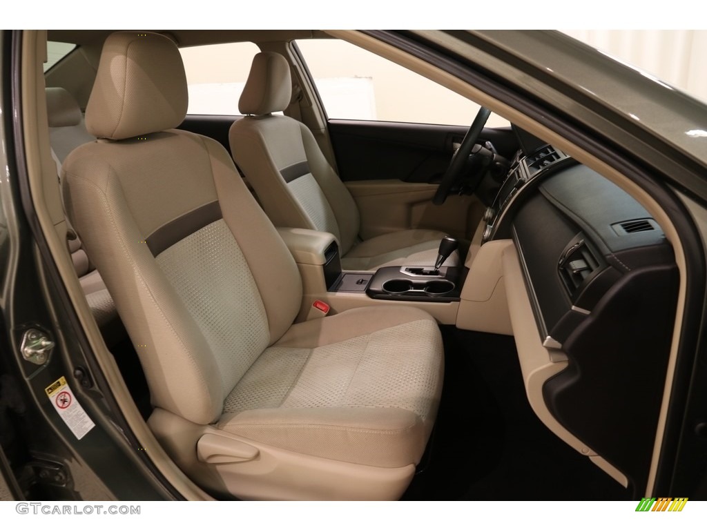 2014 Camry LE - Cypress Pearl / Ivory photo #13