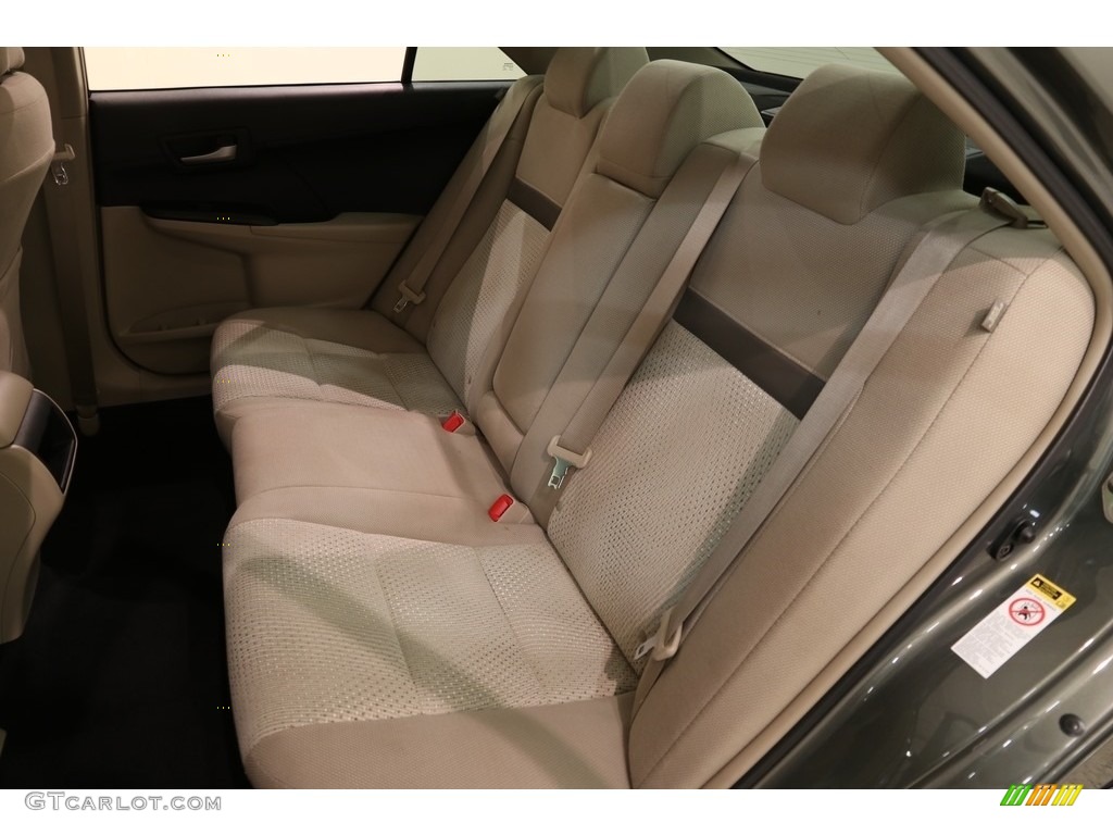 2014 Camry LE - Cypress Pearl / Ivory photo #15