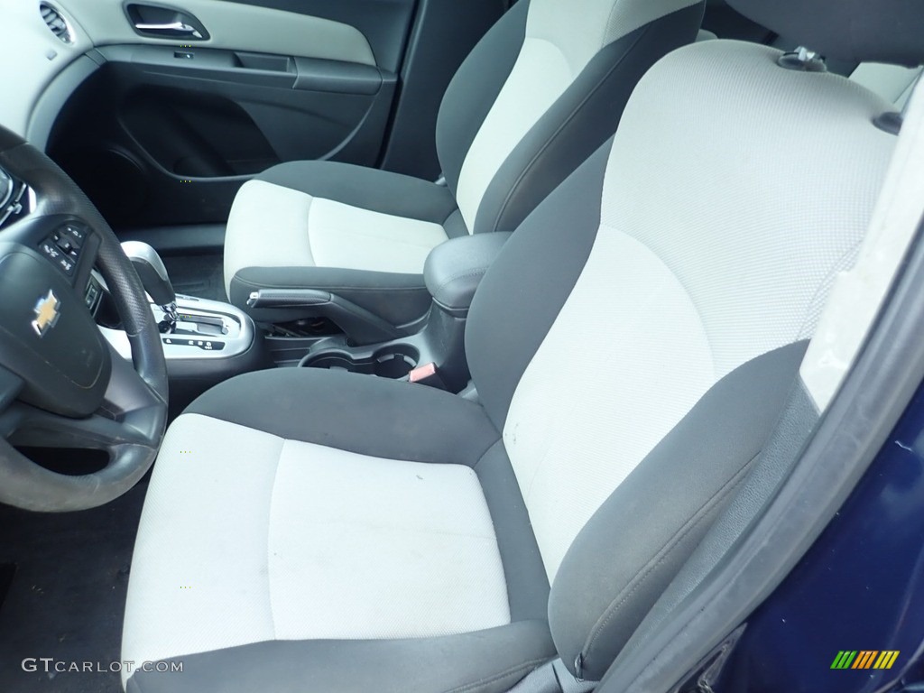 2011 Cruze LS - Imperial Blue Metallic / Jet Black/Medium Titanium photo #8