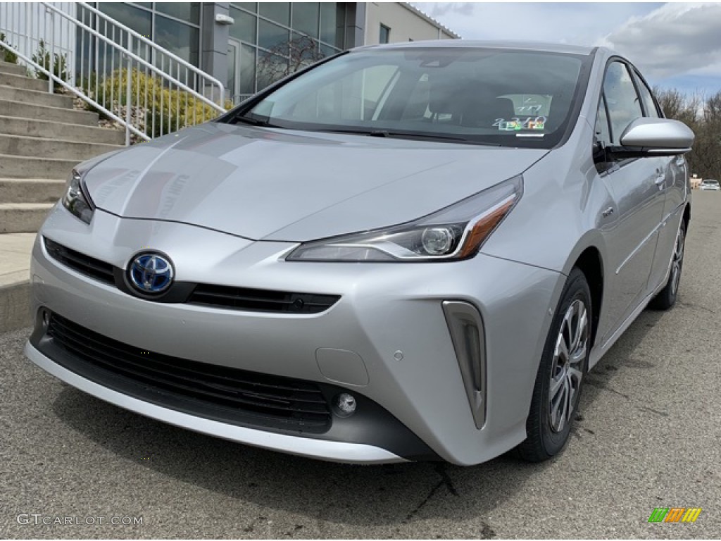 Classic Silver Metallic 2019 Toyota Prius XLE AWD-e Exterior Photo #133004117