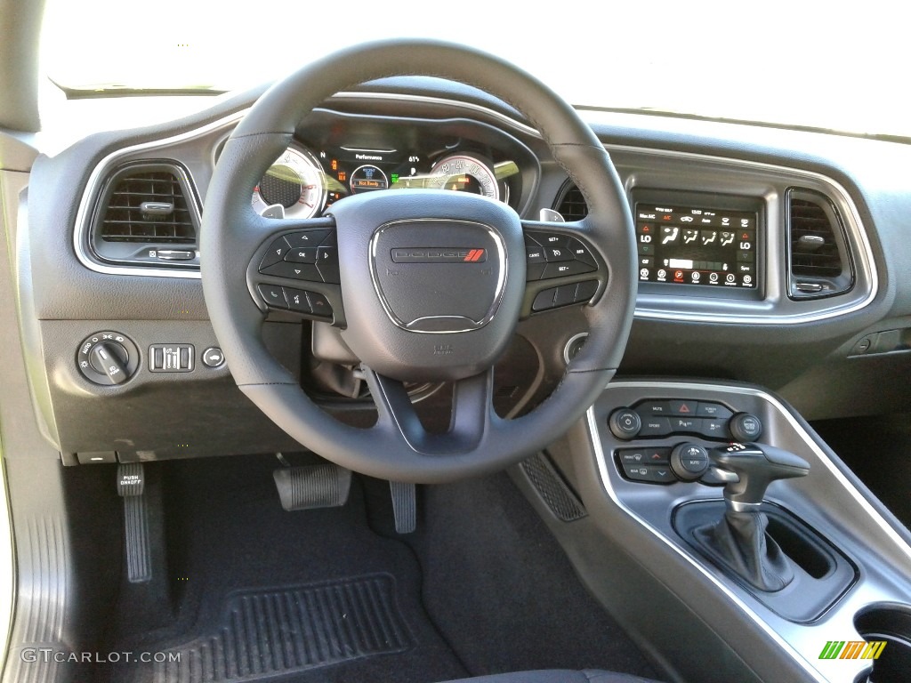 2019 Dodge Challenger R/T Steering Wheel Photos