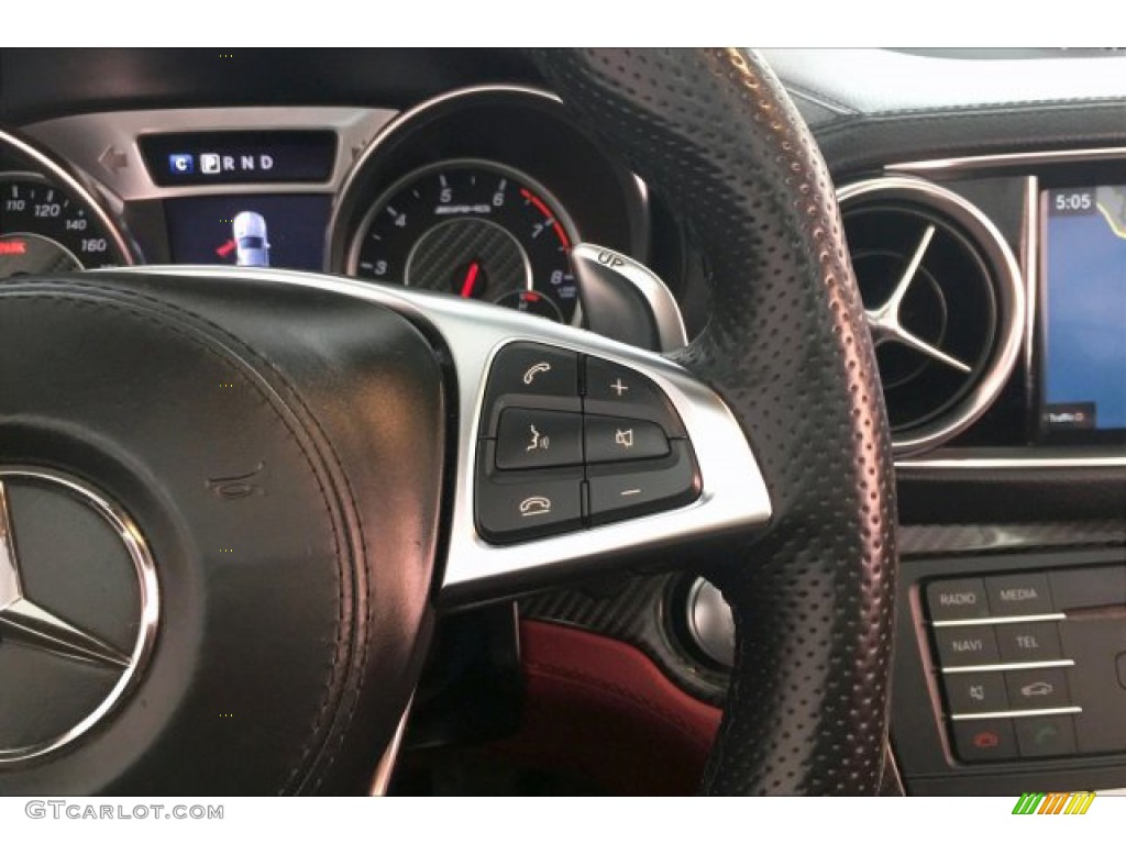 2017 Mercedes-Benz SL 63 AMG Roadster Steering Wheel Photos