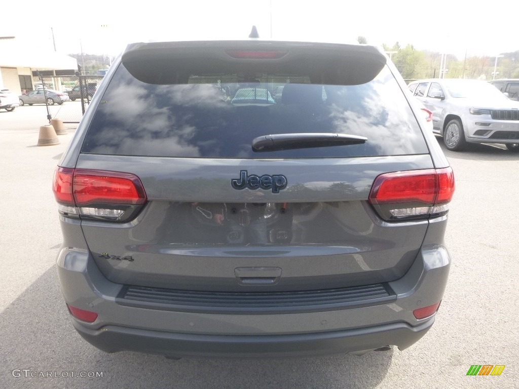 2019 Grand Cherokee Upland 4x4 - Sting-Gray / Black photo #4