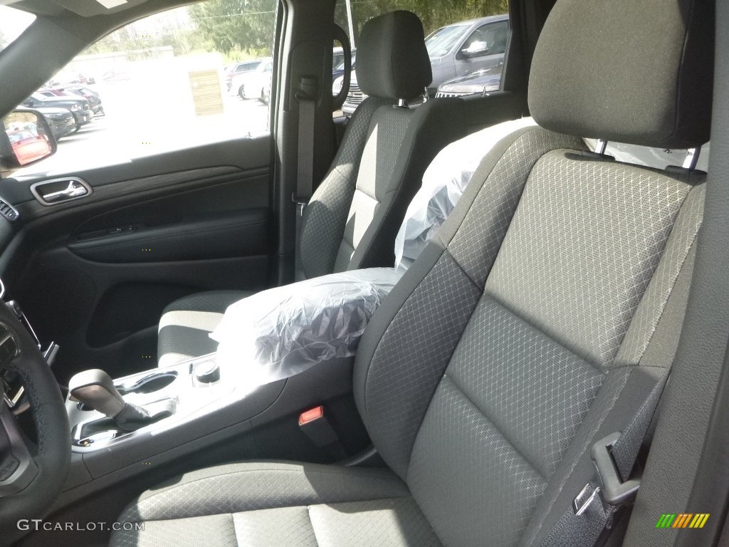 2019 Grand Cherokee Upland 4x4 - Sting-Gray / Black photo #13