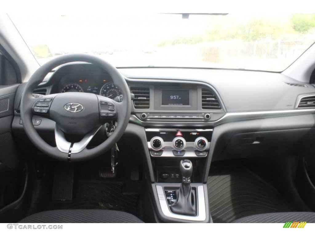2019 Elantra SE - Symphony Silver / Black photo #18