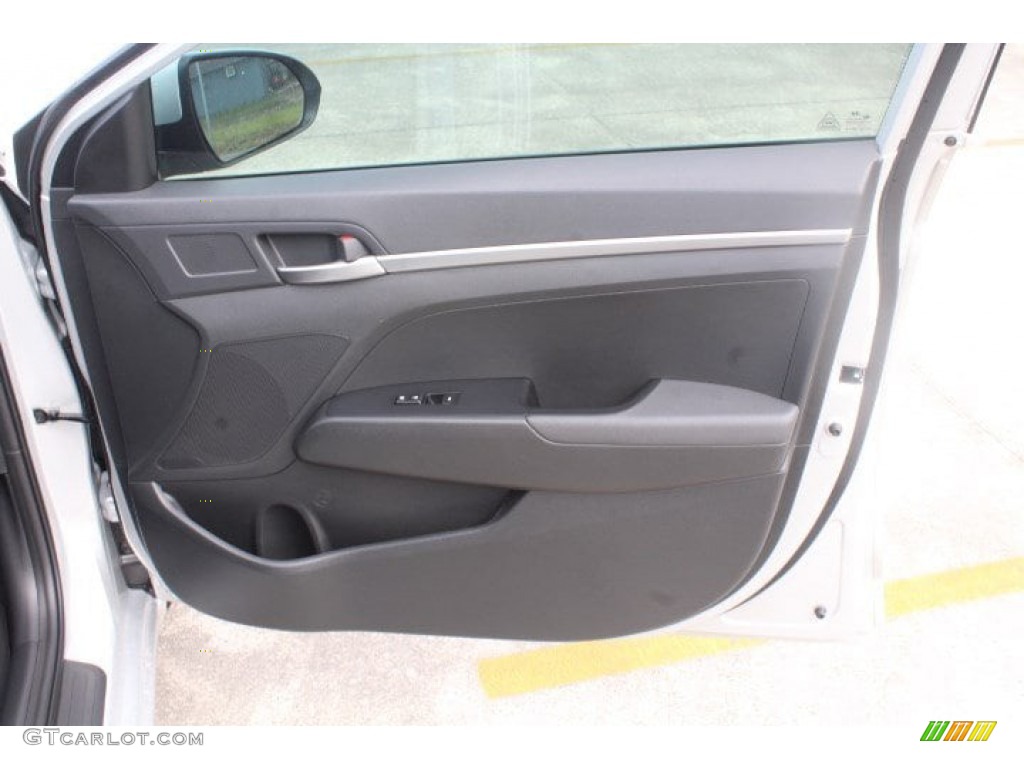 2019 Elantra SE - Symphony Silver / Black photo #23