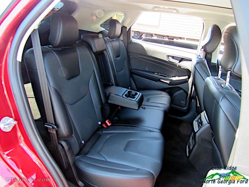 2018 Edge Titanium AWD - Ruby Red / Ebony photo #12