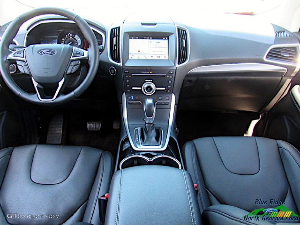 2018 Edge Titanium AWD - Ruby Red / Ebony photo #16