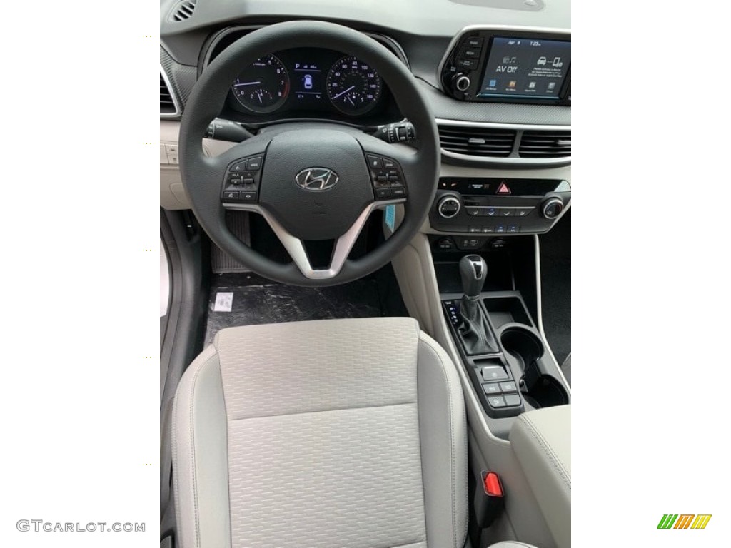 2019 Tucson SE AWD - Molten Silver / Gray photo #12