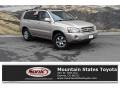 2005 Sonora Gold Pearl Toyota Highlander V6 4WD  photo #1