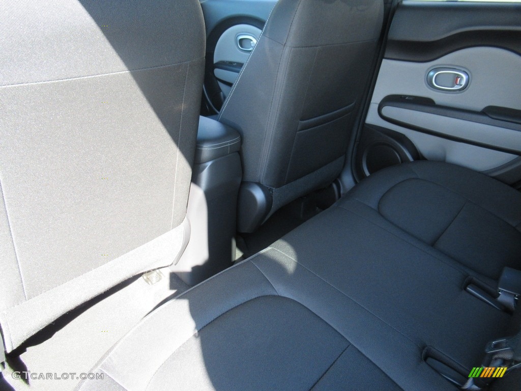 2017 Soul + - Titanium Gray / Gray Two-Tone photo #12
