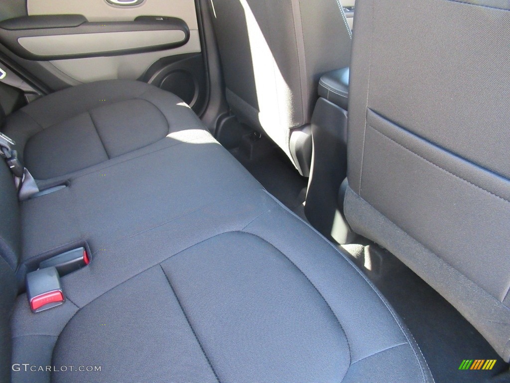 2017 Soul + - Titanium Gray / Gray Two-Tone photo #14