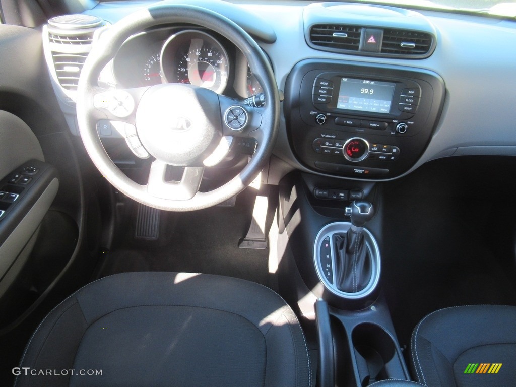 2017 Soul + - Titanium Gray / Gray Two-Tone photo #15