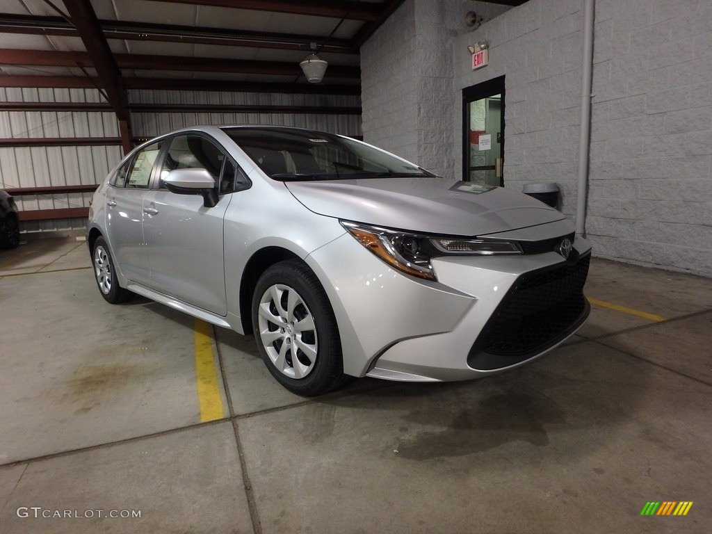 2020 Corolla LE - Classic Silver Metallic / Light Gray photo #1