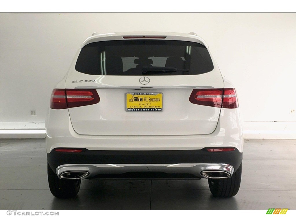 2019 GLC 300 - Polar White / Black photo #3