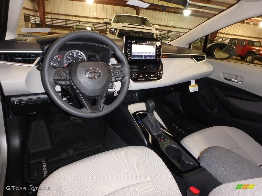 2020 Toyota Corolla LE Front Seat Photo #133022028