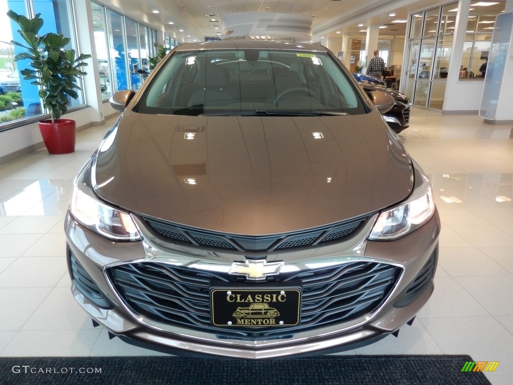 2019 Cruze LS - Oakwood Metallic / Jet Black/­Galvanized photo #2