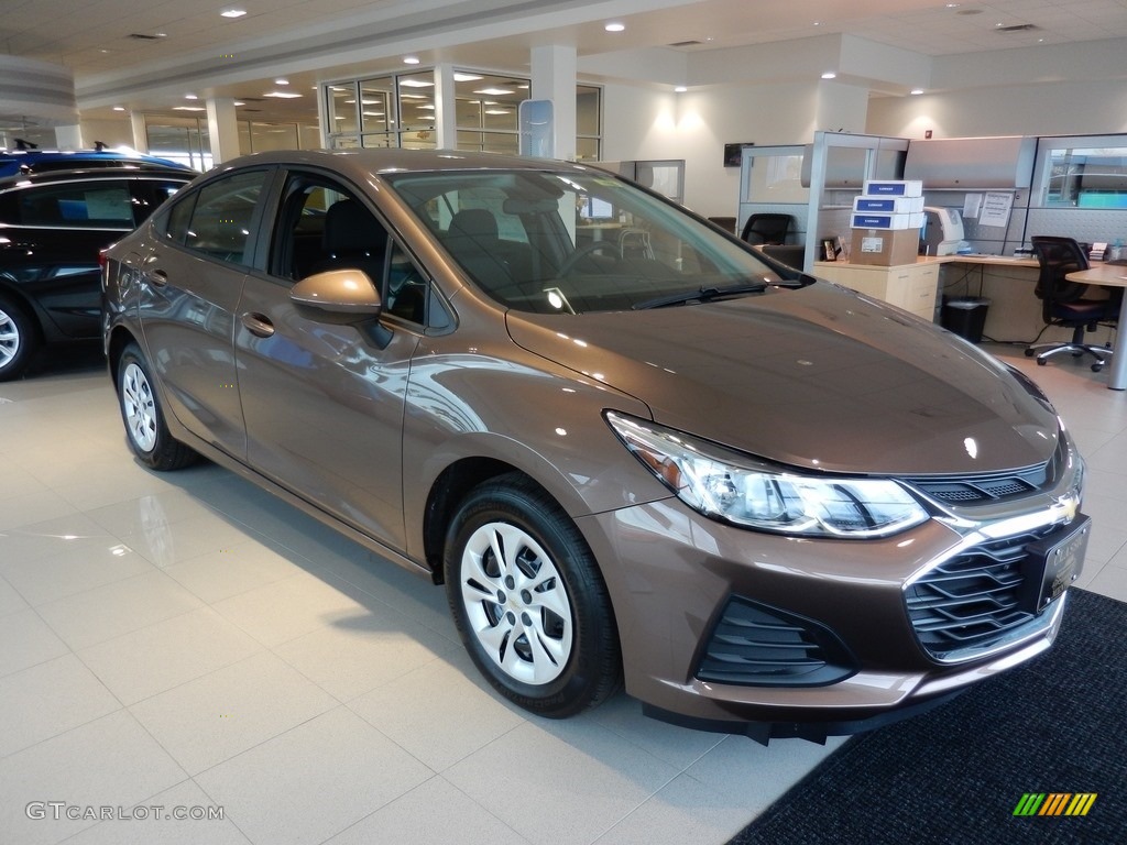 2019 Cruze LS - Oakwood Metallic / Jet Black/­Galvanized photo #3