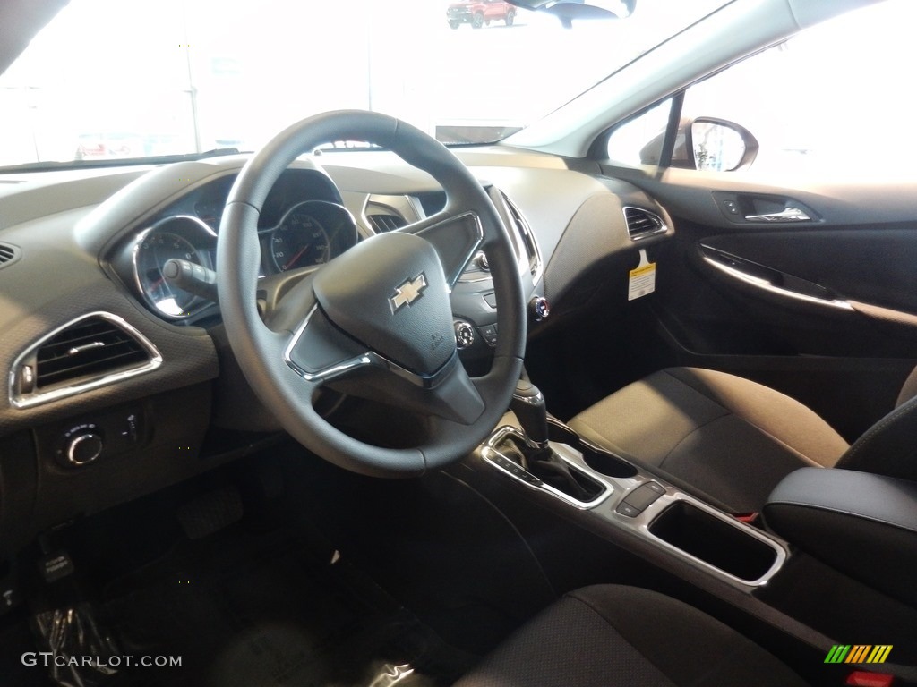 2019 Cruze LS - Oakwood Metallic / Jet Black/­Galvanized photo #6
