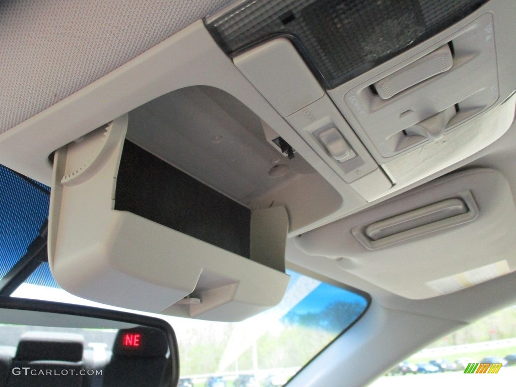 2011 Legacy 2.5i Premium - Ruby Red Pearl / Off-Black photo #30