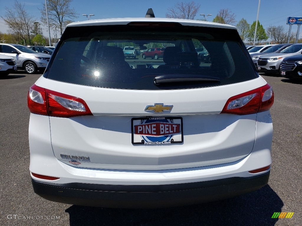 2019 Equinox LS - Summit White / Medium Ash Gray photo #5
