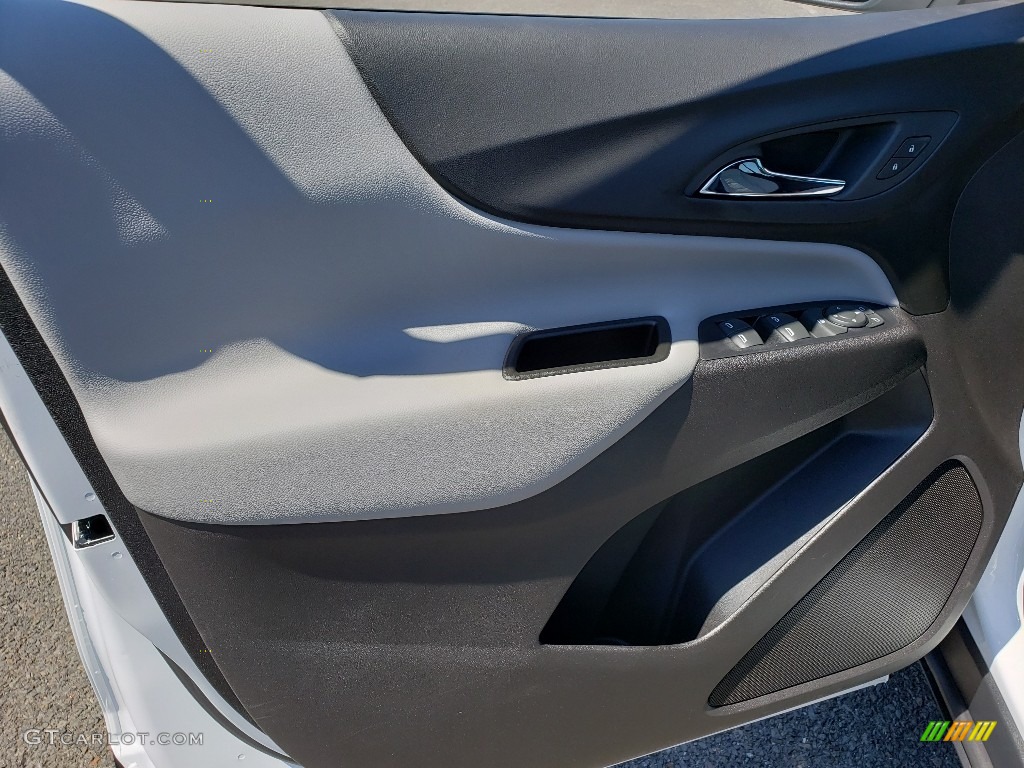 2019 Equinox LS - Summit White / Medium Ash Gray photo #8