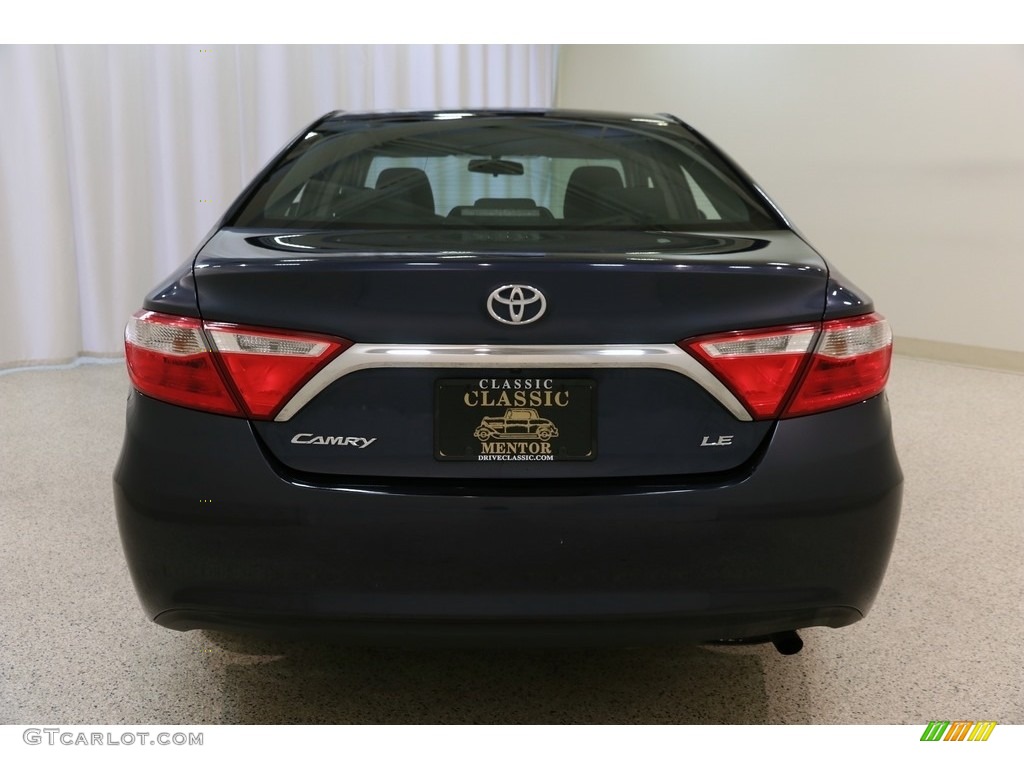 2015 Camry LE - Parisian Night Pearl / Black photo #17