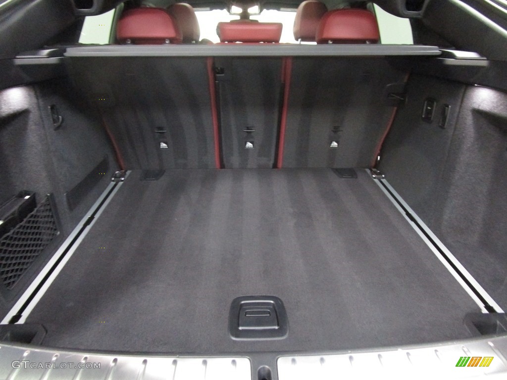 2019 BMW X4 xDrive30i Trunk Photo #133027938