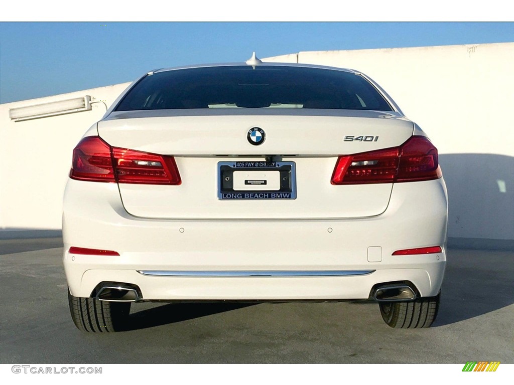 2019 5 Series 540i Sedan - Alpine White / Black photo #4