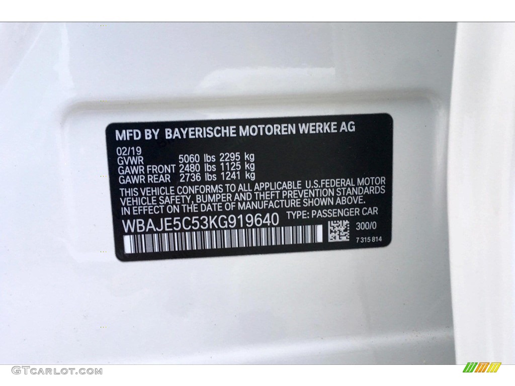 2019 5 Series 540i Sedan - Alpine White / Black photo #8