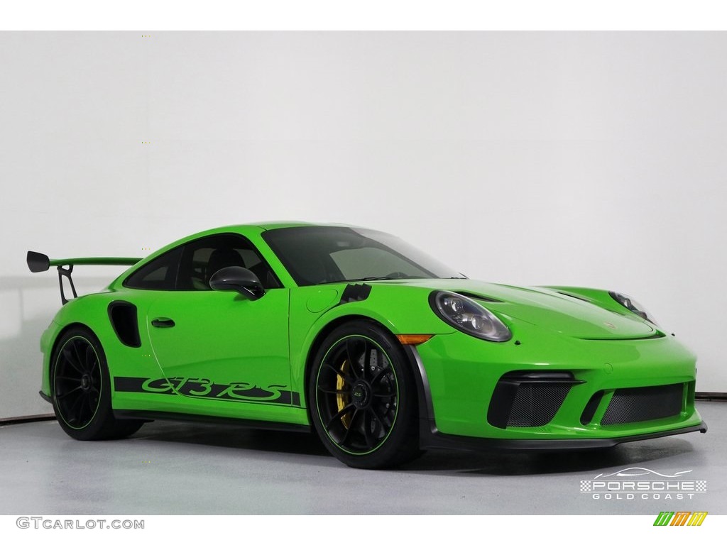 Lizard Green Porsche 911