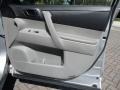 Classic Silver Metallic - Highlander V6 Photo No. 42
