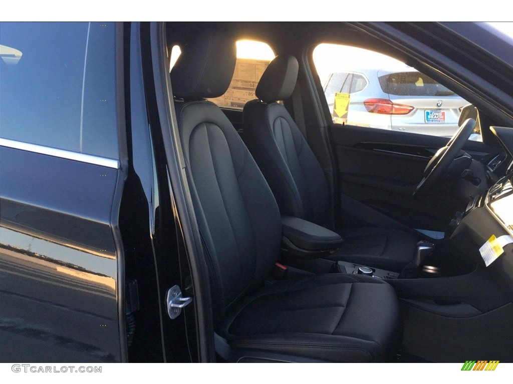 2019 X1 sDrive28i - Jet Black / Black photo #2