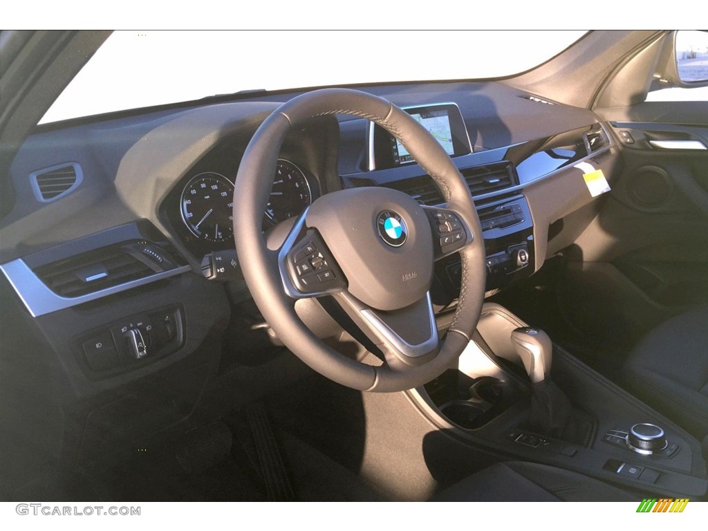 2019 X1 sDrive28i - Jet Black / Black photo #6