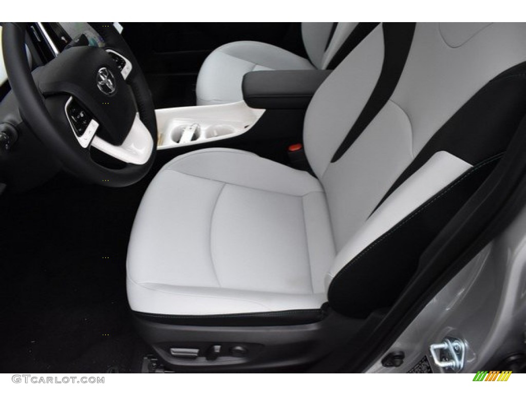 2019 Toyota Prius Prime Advanced Front Seat Photo #133050536