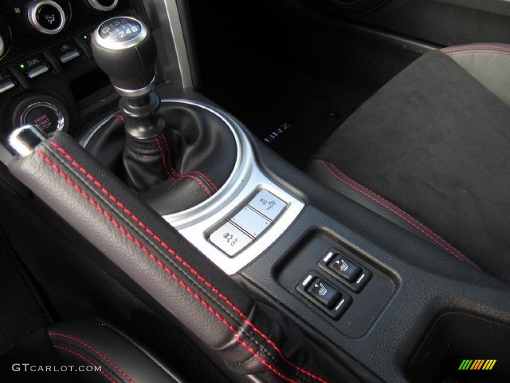 2019 Subaru BRZ Limited Controls Photos