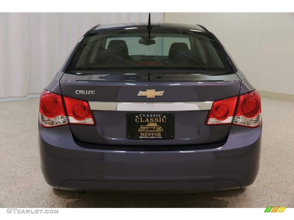 2013 Cruze LS - Atlantis Blue Metallic / Jet Black/Medium Titanium photo #15