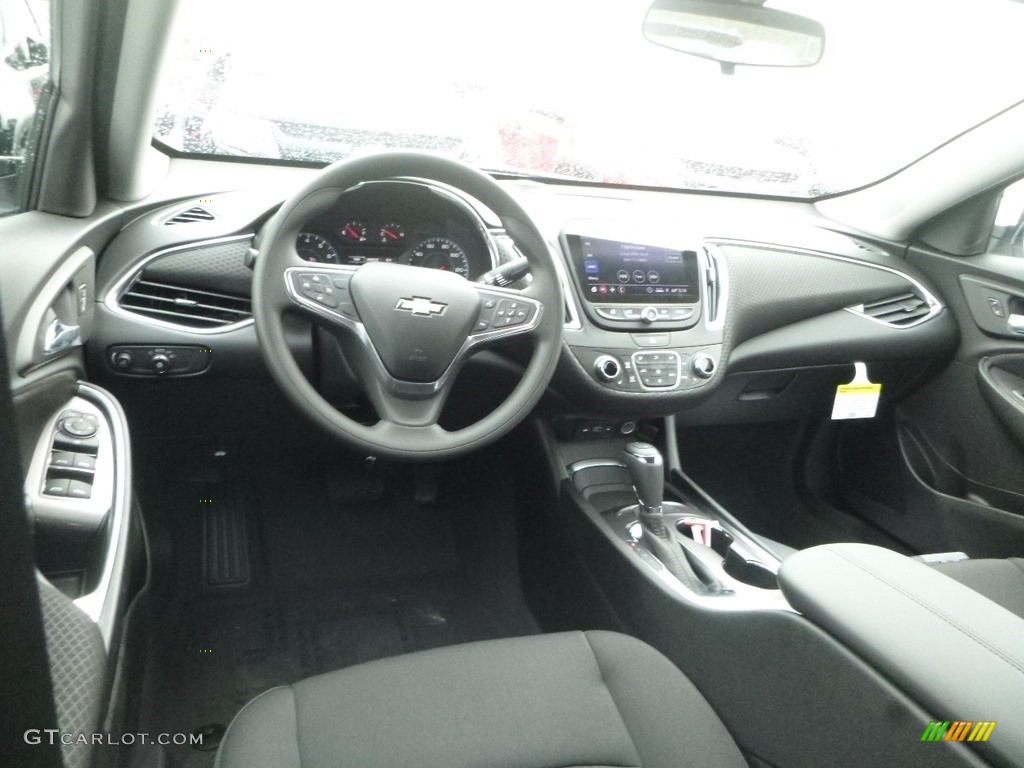 2019 Malibu LT - Summit White / Jet Black photo #13