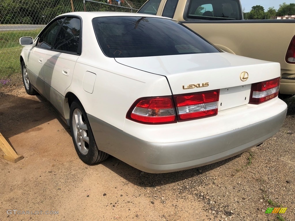 2000 ES 300 Sedan - Crystal White / Ivory photo #1