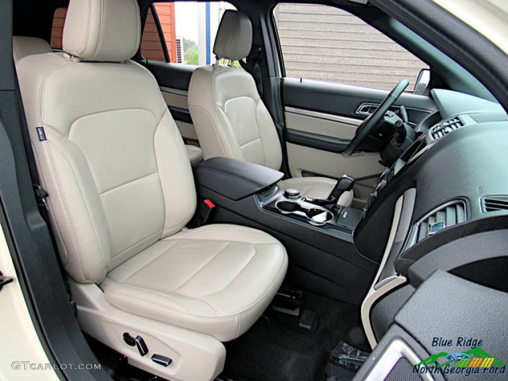 2018 Explorer XLT 4WD - Platinum Dune / Medium Stone photo #11