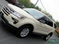 2018 Platinum Dune Ford Explorer XLT 4WD  photo #33