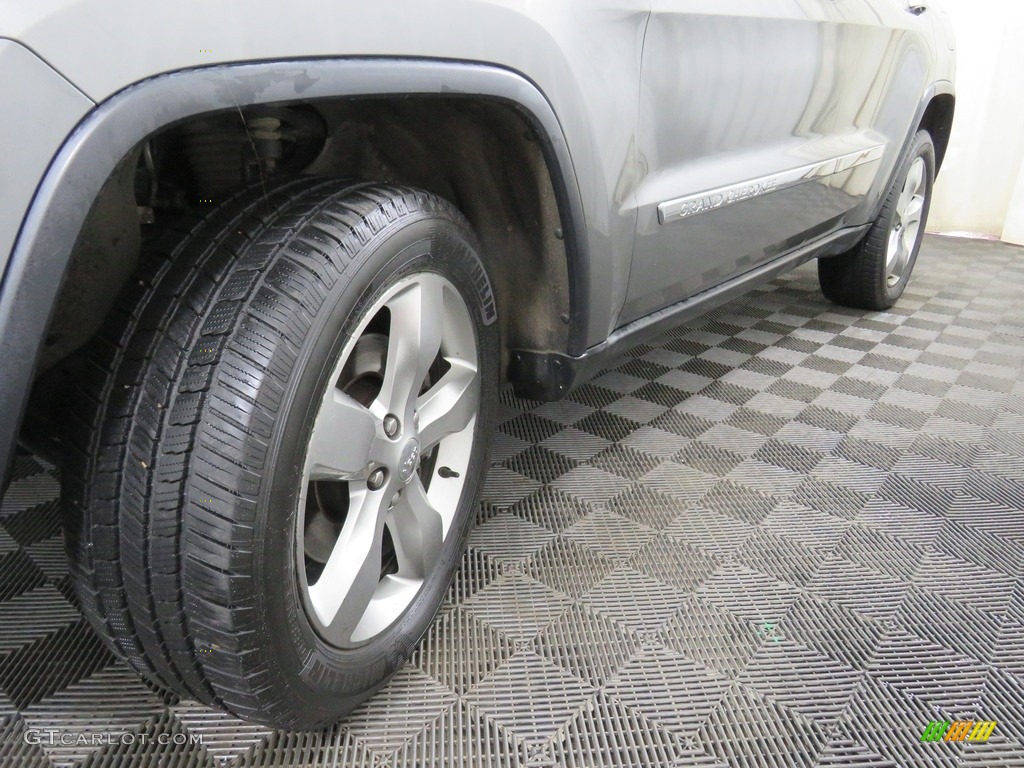 2011 Grand Cherokee Overland 4x4 - Mineral Gray Metallic / New Saddle/Black photo #10