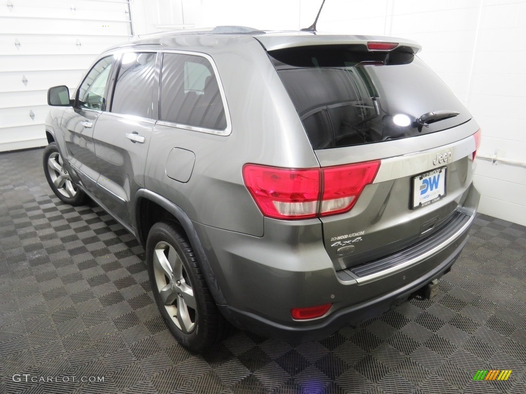2011 Grand Cherokee Overland 4x4 - Mineral Gray Metallic / New Saddle/Black photo #12